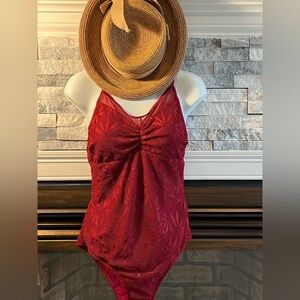 Cupshe Maroon Textured Ruched One-Piece Swimsuit – Size Medium